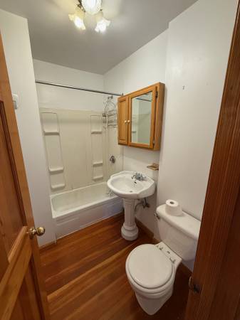 $2,200 / 2br - New! Spacious Brighton 2bed with RoofDeck..OffStreetPkng..Dish..Pet (Brighton-57/64/501 BUS)63869887561473124