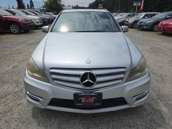 2012 Mercedes-Benz Clase C C 300 Luxury 4MATIC AWD 4 puertas Sedán - $9,999 (+ MC Auto)63482765513859124