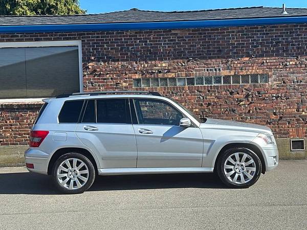 2011 Mercedes-Benz GLK GLK 350 4MATIC AWD 4dr SUV - $6495.0063469890096387124