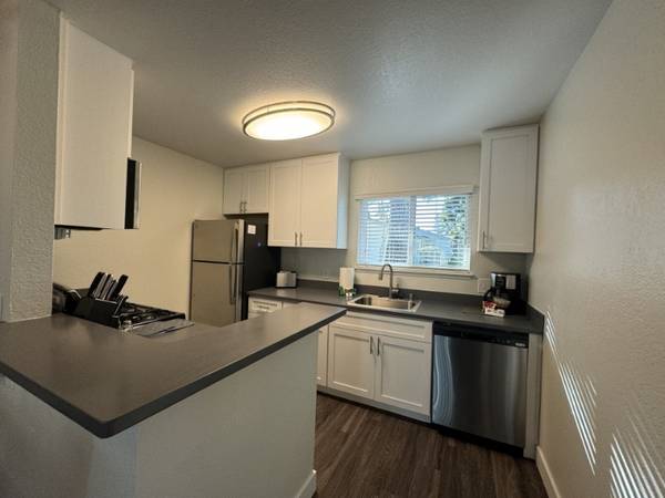 $3,699 / 2br - 883ft2 - Quality living. It starts here! (capitola)64000588589059121