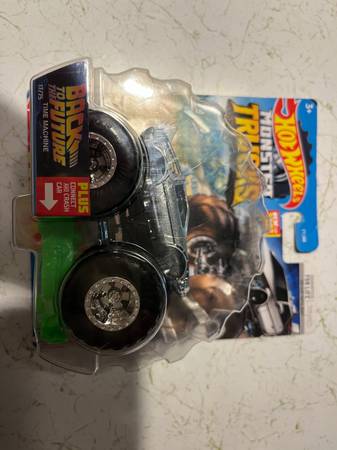 Hot wheels monster truck back to the future 1