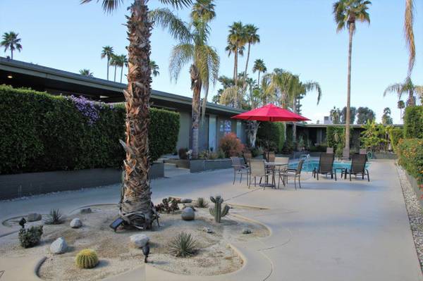 $2,100 / 2br - 1016ft2 - Palm Springs/Warm Sands (Palm Springs)63668337139715121