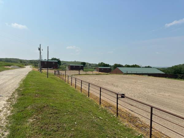 $995 / 1br - 850ft2 - Come live on the Ranch - Gorgeous Lofts in the Flinthills KS (Manhattan Wamego Rock Creek)63978413093123120