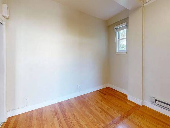 $800 / 1br - 340ft2 - 1br - Nice, affordable 1 bedroom apartment! (Oakland)64000590033793123