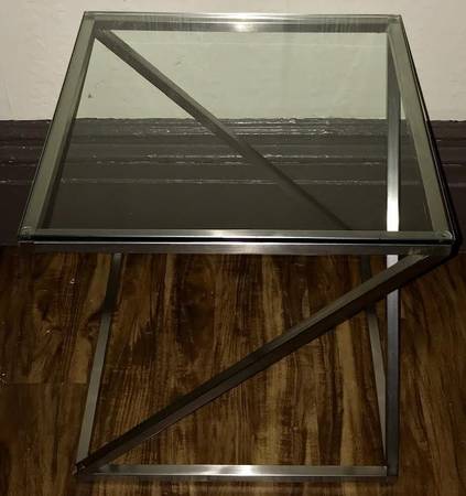 Coylin Mesa Cuadrada de Metal Cepillado con Tapa de Vidrio Templado - $80 (Union Square)63471464310017121