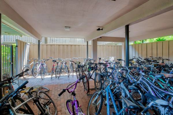 $2,710 / 590ft2 - High-speed Internet Access, Granite Countertops, BBQ (palo alto)63806889724803121