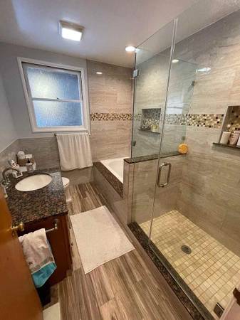 $1,230 / 1br - 700ft2 - Apartamento remodelado en edificio clásico 1x1-@@@Central Belmont@@@ (belmont)64023717688066123