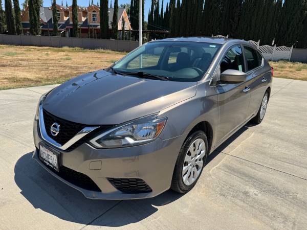 2016 Nissan Sentra SV - $5,90063623948781697120
