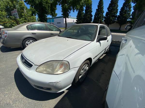2000 Honda civic hatchback - $3,500 (Elk Grove)63470760854659121