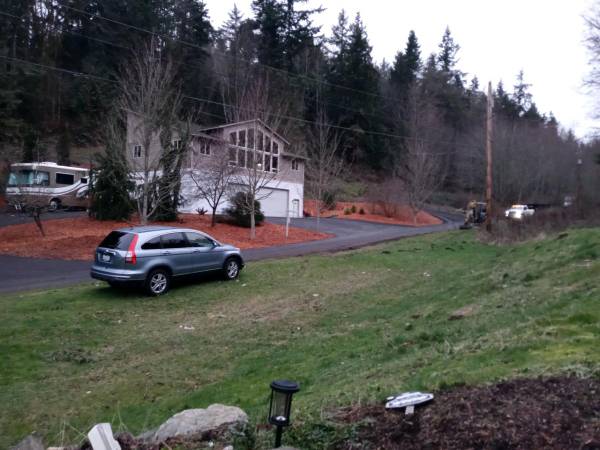 $980,000 / 4br - 2750ft2 - BEAUTIFUL 4+ BDRM  4+garage on acreage w/bch. RIGHTS. (OPEN!! Off of Marine Dr. North West Marysville)63786849874819124