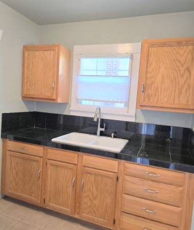 $989 / 2br - 2 br 1 bath $980 al mes primero, último y depósito (Walla walla)63884452903297121