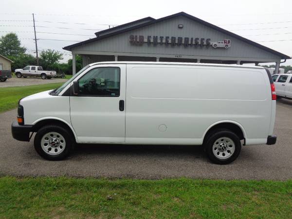 2013 GMC Savana 1500 - Photo 2