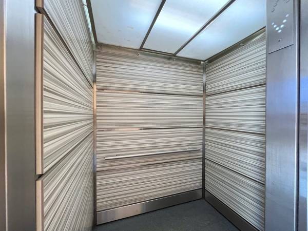 $2,549 / 2br - 730ft2 - Lower moving costs w/$1000 deposit on approved credit (1552 Young St, Honolulu, HI)63686726475907121