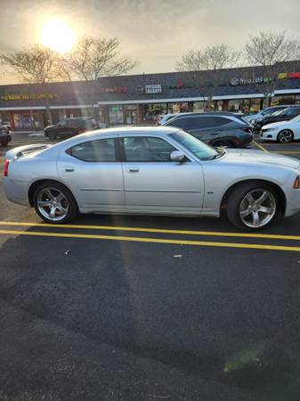 Dodge Charger 2010 great shape 1