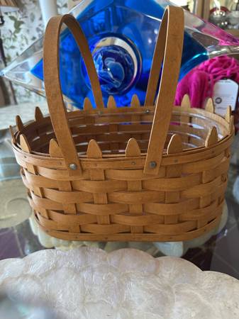 Longaberger Handmade Basket with Fabric liner & Protection plastic Lin 1