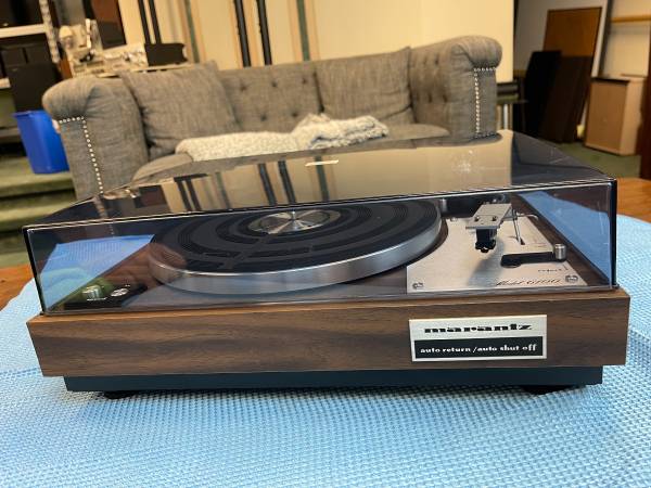 Marantz Model 6100 Vintage Turntable | RESTORED 1