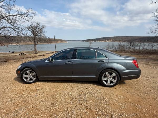 Beautiful S550 mercedes sedan - low mileage 1