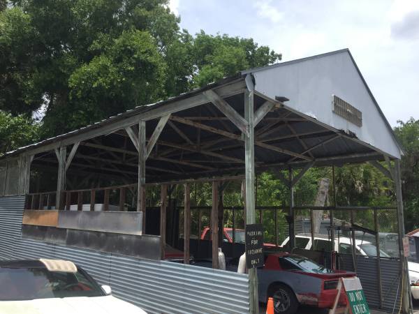 Free car port ( you take down ) 1