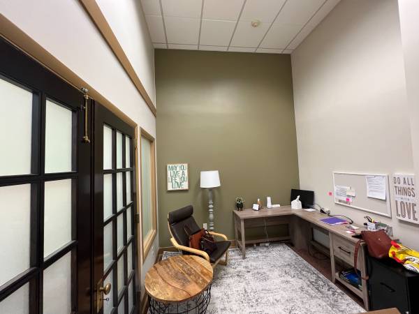 $400 / 115ft2 - $400 Private Office in Ideal Location: Shadyside/East Liberty Area (134 South Highland Avenue)64013531966978120