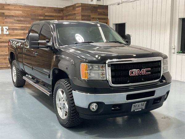 2011 GMC Sierra 2500HD SLT - Photo 2