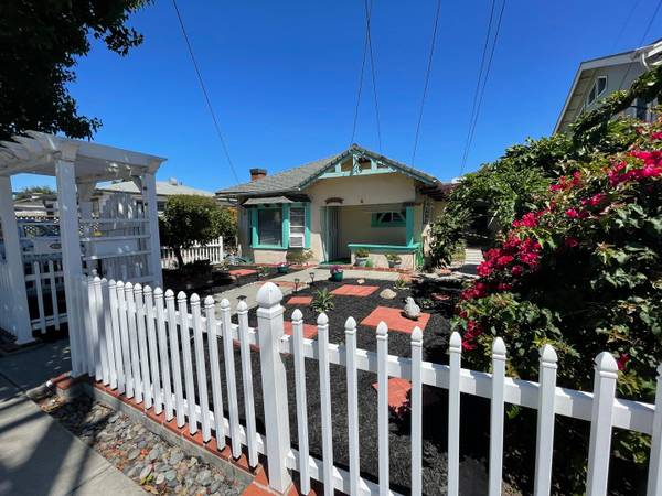 $2,195 / 1br - 2842 Copley Ave, San Diego, CA 92116 (San Diego)63865932891139121