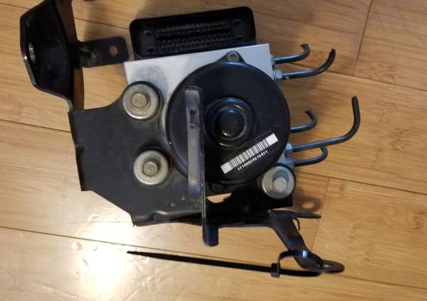 NISSAN ABS MODULE 47660-EA300 1