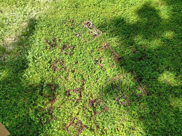 Rustic traps 1