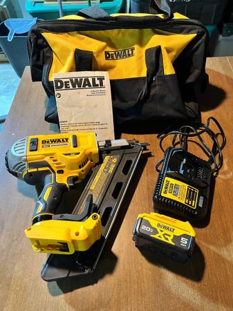 Dewalt cordless framing nailer kit 1