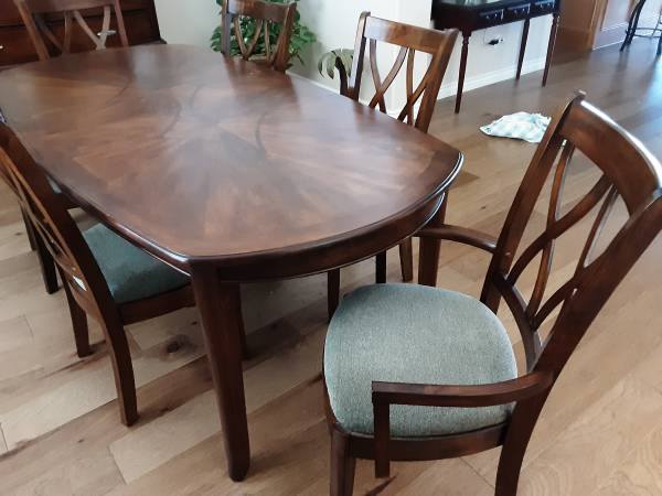 Dining room table w/server 1
