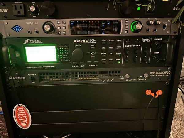 Fractal Audio Axe-FX II XL+ w/ Matrix Power Amp 1