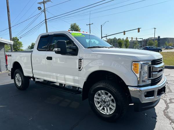 ** 2017 FORD F250 SUPER DUTY EXTENDED CAB XLT 1 OWNER CLEAN 4X4 ** - $29,500 (WALSH TRUCK AND AUTO)63472132944641122