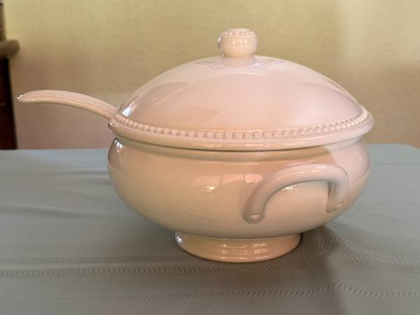 Preowned Crate and Barrel Pearl Soup Tureen by Elios w/ Lid and Ladel 1
