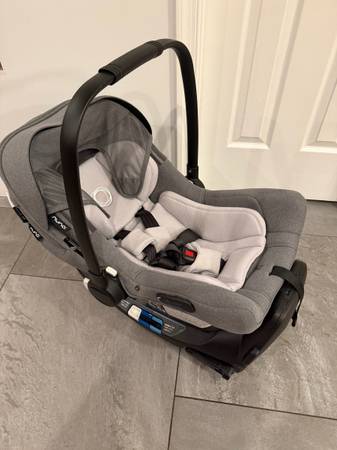 Bugaboo Turtle Air by Nuna Infant Car Seat and Base 1