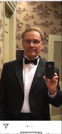 Piano player available for events/parties 1