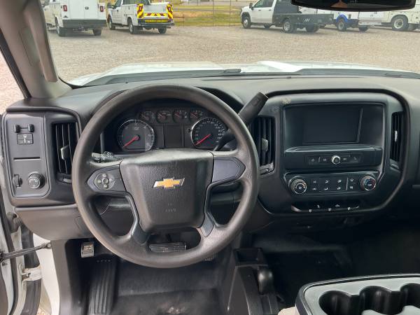 2018 Chevrolet K3500 CREW CAB - Photo 13