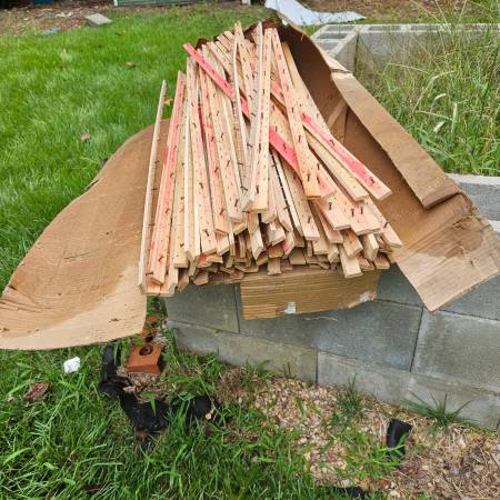 Carpet tack strips 1