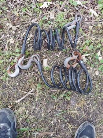 Spring coiled tow cables 1