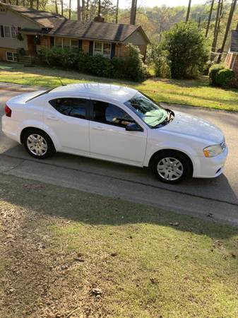 2014 Dodge Avenger SE V6, low mileage - $8,450 (Hoover)63622024391553121