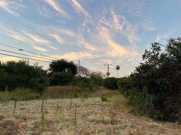 $900 Awesome rv trailer van  space near everything. (Jamul /rancho San Diego)63657192417025124