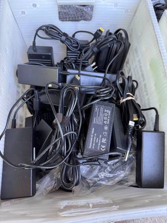 25 Lenovo Power adapters - recrangle tip 1