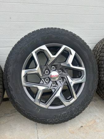 2026 20” GMC Sierra Wheels on 275/60r20 Bridgestones 1
