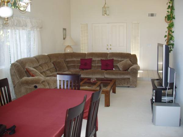 $1,150 / 5br - 2259ft2 - Room for Rent, Central A/C, Shadowridge, Garage available (Vista, Carlsbad, San Marcos, Escondido, Oceanside)63998454113667122