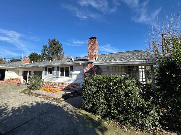 $2750.00 / 2br - 900ft2 - Stunning Remodeled 2 Bed, 1 Bath in JC Neighborhood!64017516179843121