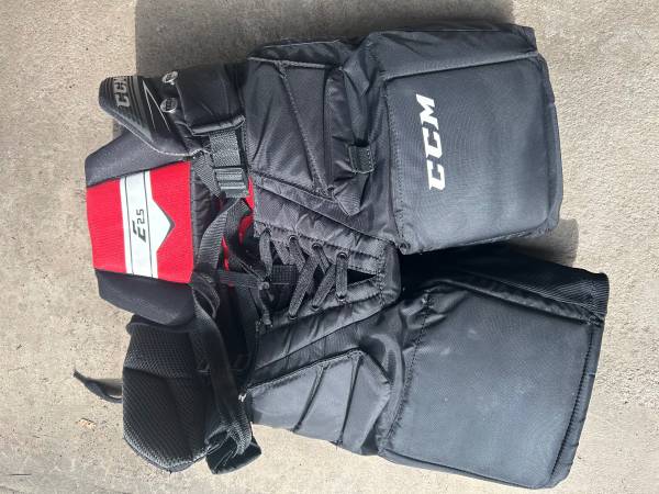 CCM JR Goalie Pants 1