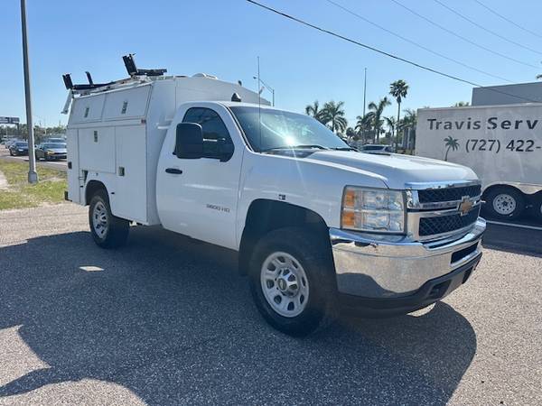 2012 CHEVROLET SILVERADO V8 6.0L ENCLOSED SERVICE UTILITY TRUCK - $12,900 (40081 US HWY 19 N TARPON SPRINGS, FL 34689)63443712486273123