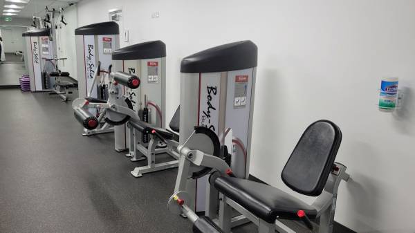 Bodysolid strength equipment package 1
