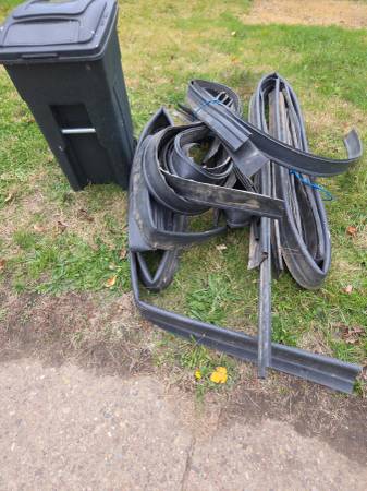 Free Landscape Edging and Trash Can 1