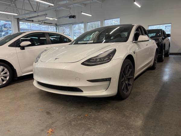 2019 Tesla Model 3 Standard plus Call Jacky 778*775-8803 1