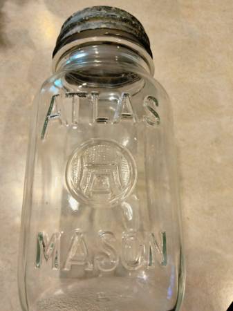Vintage Atlas Mason Jar With original Lid 1