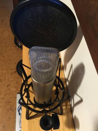RODE NT1A Studio Microphone 1